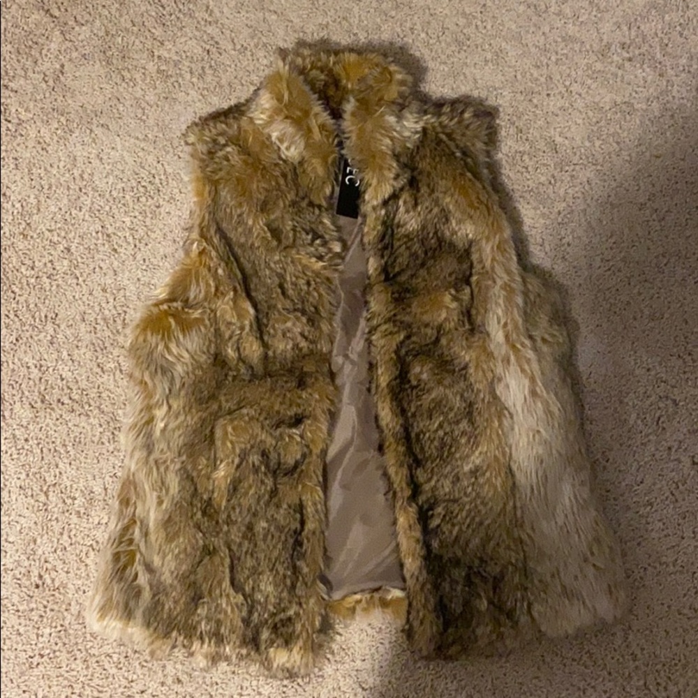 Vici Faux Fur Pocketed Vest NWT